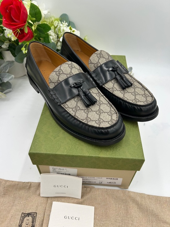 Men’s Gucci GG Supreme Loafers. Size 11.5.(fits 12 US.) main image 9